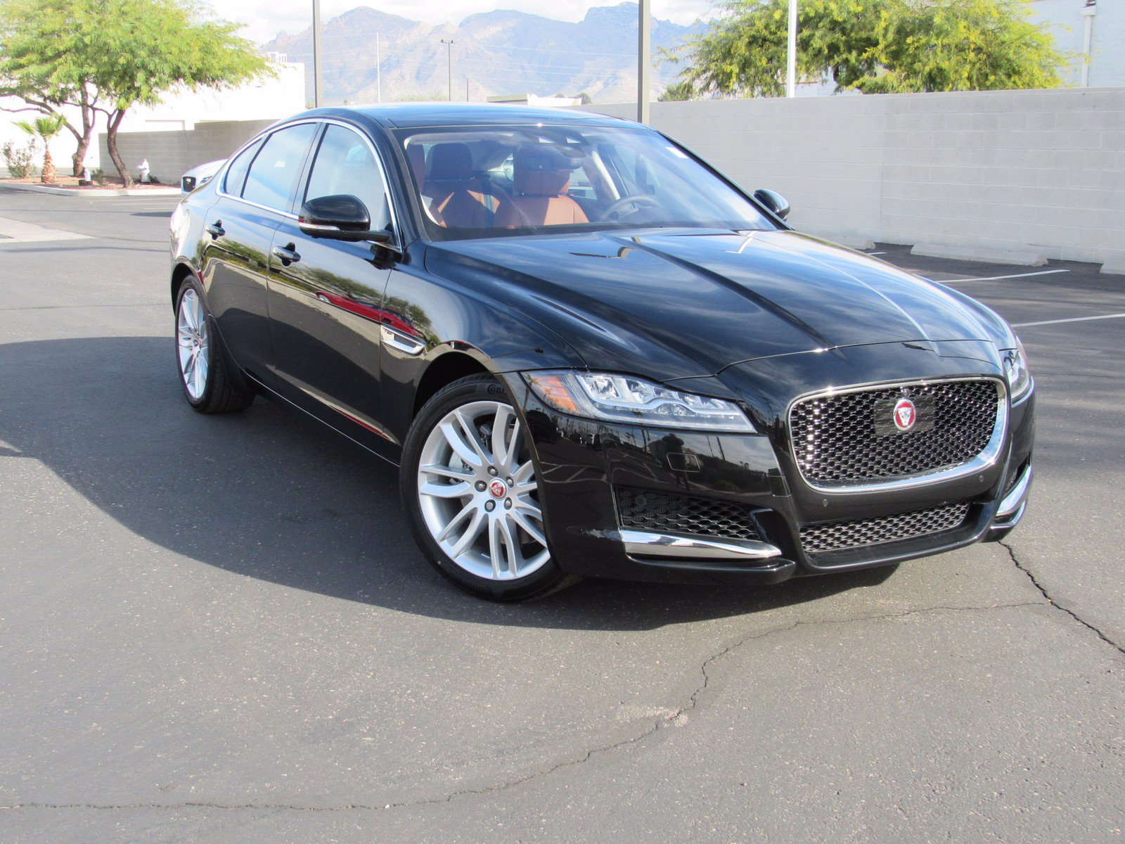 Jaguar XF 2019